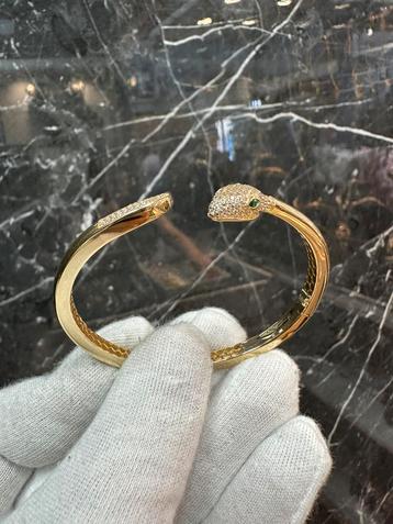 Prachtige 14k gouden Slangen armband beschikbaar voor biedingen