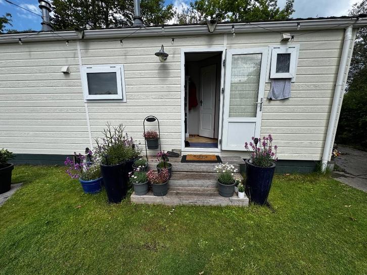 te koop stacaravan met vaste plaats camping Rianto Warmond, Caravans en Kamperen, Stacaravans, tot en met 3, Ophalen