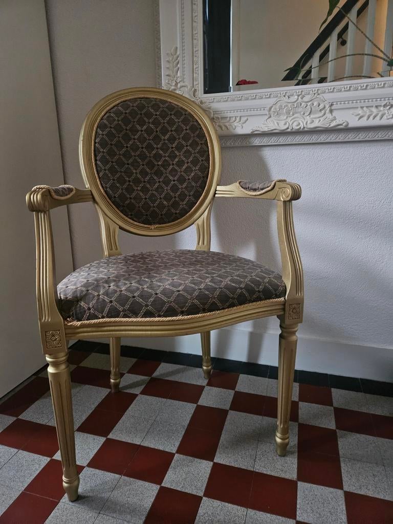 Engels stoeltje - Opknapper, Ophalen