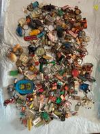 Hele zak vol oude sleutelhangers, Verzamelen, Speldjes, Pins en Buttons, Ophalen of Verzenden, Zo goed als nieuw, Overige onderwerpen