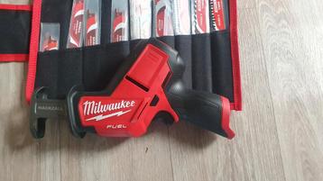Milwaukee M12 fuel reciprozaag met zaagbladen GLOEDNIEUW beschikbaar voor biedingen