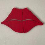 Voor de make-up liefhebber - decoratie Mond/Lippen van hout, Ophalen of Verzenden, Nieuw, Rood