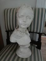 Antiek borstbeeld van een meisje, Ophalen, Gebruikt