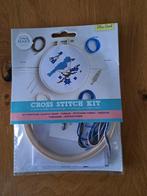 borduurpakketje Bleu Bird, Hobby en Vrije tijd, Ophalen of Verzenden, Nieuw, Handborduren, Borduurpakket