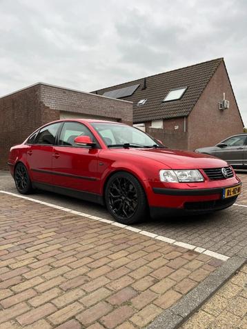 Volkswagen Passat 3B 4.0 W8 op kenteken met NAP BJ 1997 beschikbaar voor biedingen