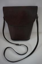 Schoudertas bruin stevig leer - lederen tas met drukknoop, Sieraden, Tassen en Uiterlijk, Tassen | Schoudertassen, Overige merken