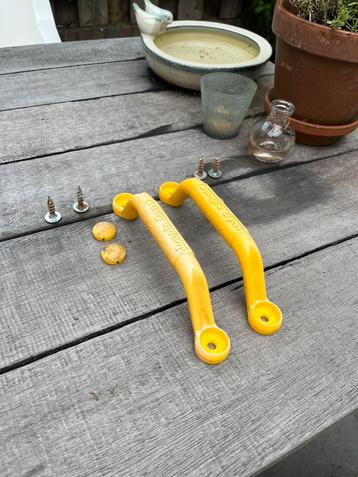 Jungle gym handgrepen speelhuisje  beschikbaar voor biedingen