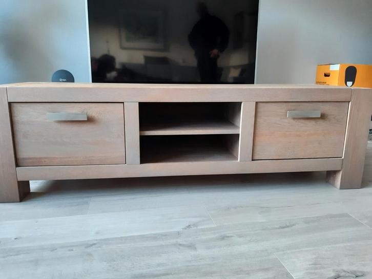 Tv meubel massief gestoomd eiken, Huis en Inrichting, Kasten | Televisiemeubels, Gebruikt, Minder dan 100 cm, 50 tot 75 cm, Eikenhout