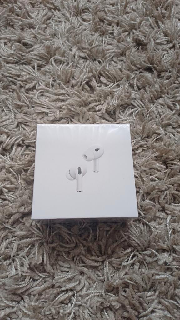 Apple AirPods Pro 2nd generation - gloednieuwe - MagSafe, Telecommunicatie, Mobiele telefoons | Oordopjes, Nieuw, In gehoorgang (in-ear)