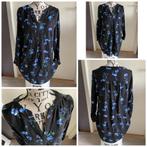 Zwarte lange blouse blauwe bloemen 42, Zwart, Maat 42/44 (L), Ophalen of Verzenden, Zo goed als nieuw