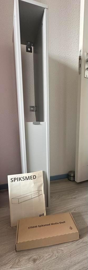 Spiksmed ikea tv meubel gloednieuw ! beschikbaar voor biedingen