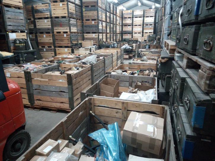 Leger spullen leger kamer voertuigonderdelen OPEN DAG 22 NOV, Verzamelen, Militaria | Algemeen, Landmacht, Nederland, Ophalen of Verzenden