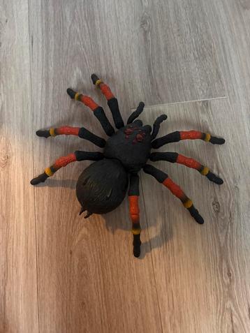 Speelgoed Spin - Perfect voor Halloween! beschikbaar voor biedingen
