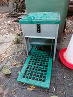Kippen voerbak / trapbak Feed-o-matic, Dieren en Toebehoren, Ophalen of Verzenden, Drinken en Voederen