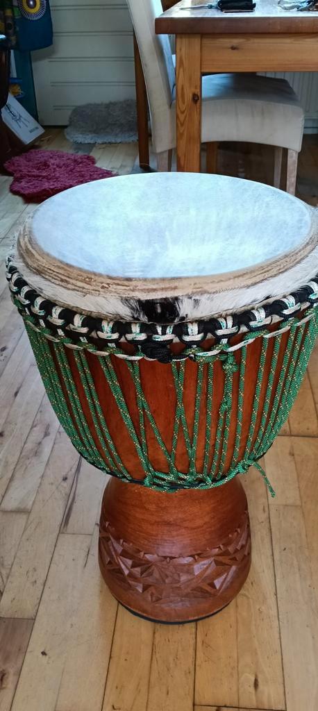Djembe Guinee Nieuw, Muziek en Instrumenten, Percussie, Zo goed als nieuw, Trommel, Ophalen of Verzenden