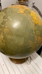 Antieke wereldbol, Huis en Inrichting, Woonaccessoires | Wereldbollen, Ophalen of Verzenden, Verlicht, Gebruikt