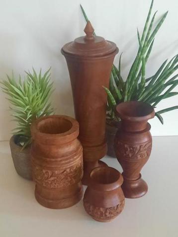 India houtsnijwerk vazen , 4 stuks ~vintage ~ beschikbaar voor biedingen