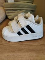 Adidas babyschoentjes maat 18 (Ophalen!), Kinderen en Baby's, Babykleding | Schoentjes en Sokjes, Ophalen, Zo goed als nieuw, Schoentjes