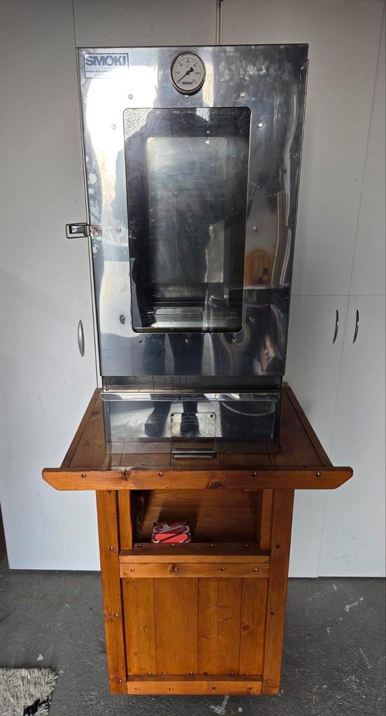 SMOKI Rookoven RVS - Inclusief houten onderstel, Tuin en Terras, Houtskoolbarbecues, Zo goed als nieuw, Ophalen