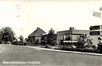 Hardinxveld-Giessendam, Parallelweg - 1973 gelopen beschikbaar voor biedingen