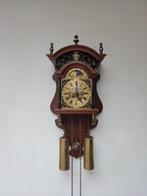 Antieke Friese Stoelklok met Maanstand, Ophalen