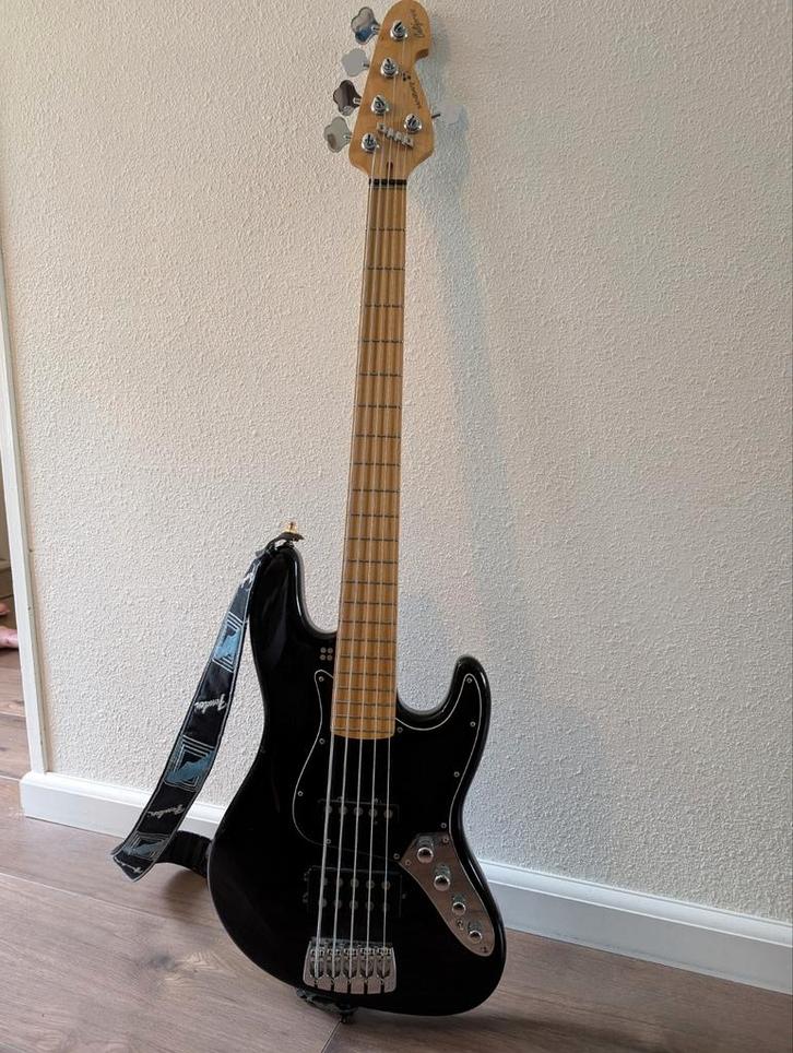 Sandberg California TM5 Black Gloss, Muziek en Instrumenten, Snaarinstrumenten | Gitaren | Bas, Zo goed als nieuw, Ophalen