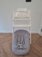 Stokke tripp trapp wit met babyset en newbornset, Kinderen en Baby's, Kinderstoelen, Ophalen, Zo goed als nieuw, Meegroeistoel