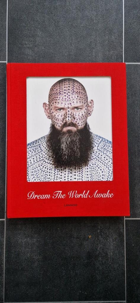 Dream The World Awake - Walter Van Beirendonck, Boeken, Kunst en Cultuur | Fotografie en Design, Zo goed als nieuw, Ophalen of Verzenden