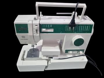 Nette Singer Naaimachine beschikbaar voor biedingen