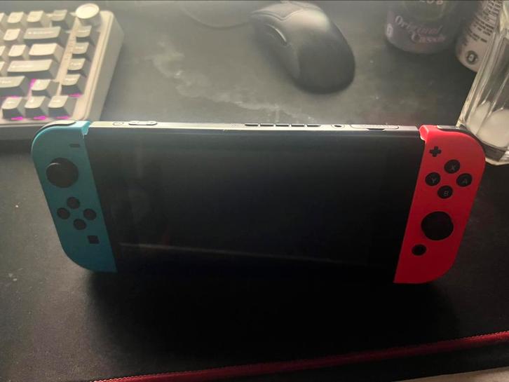 Nintendo switch (oude versie), Spelcomputers en Games, Spelcomputers | Nintendo Switch, Zo goed als nieuw, Switch Original, Ophalen of Verzenden