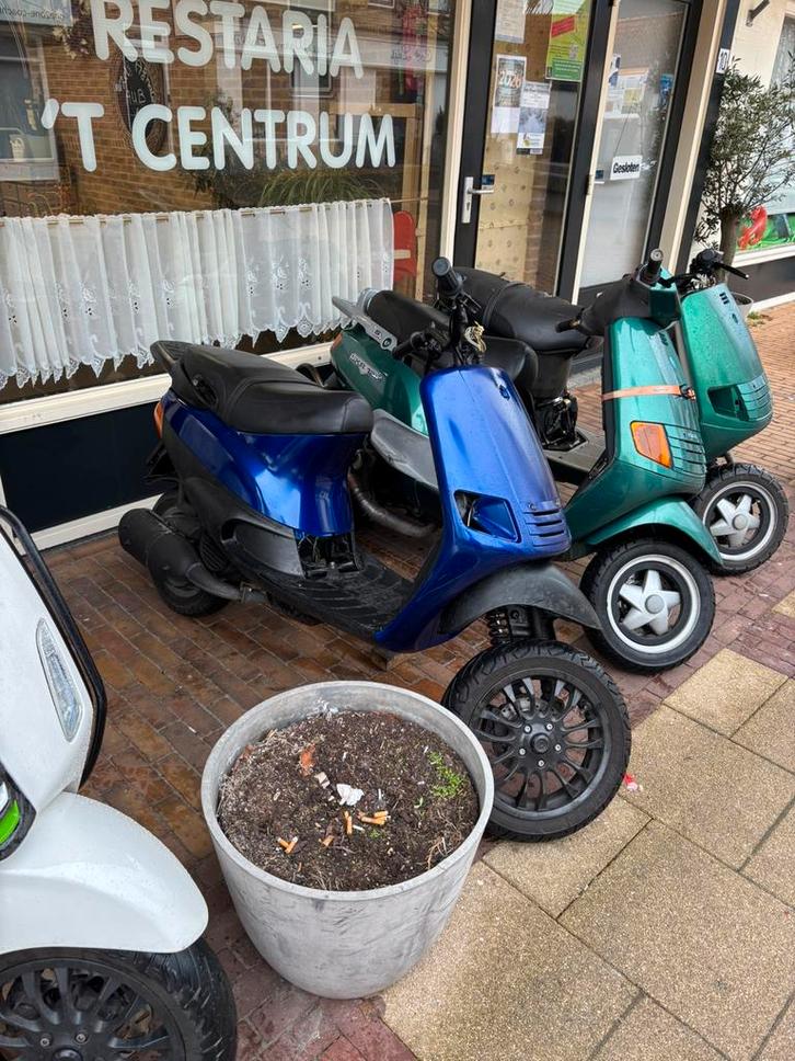 Type 172cc (zeer snel), Fietsen en Brommers, Scooters | Piaggio, Zo goed als nieuw, Zip, Tweetakt, Ophalen