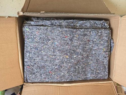 8 verhuisdekens/opslagdekens (z.g.a.n), Doe-het-zelf en Verbouw, Kratten en Dozen, Zo goed als nieuw, Doos, 100 cm of meer, Minder dan 35 cm