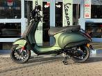 Custom Vespa Sprint Cobra Green 9378km bj. 83-2021 45km/brom, Fietsen en Brommers, Scooters | Overige merken, VESPA