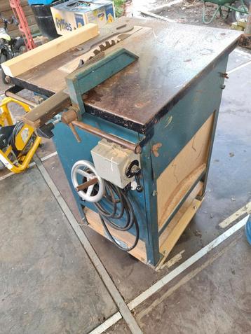 Heb nog staan zaagtafel igst beschikbaar voor biedingen