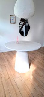 Rond, beton cire, Ophalen, Rond, Zo goed als nieuw, 100 tot 150 cm