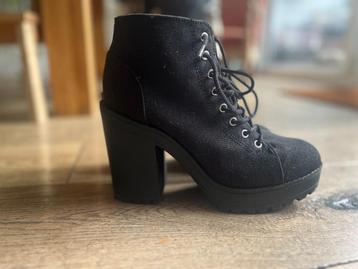 Stoere enkellaarzen met hak - H&M - maat 39 beschikbaar voor biedingen