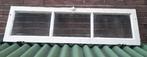 Oud raam met glas., Doe-het-zelf en Verbouw, Kozijnen en Schuifpuien, Ophalen, Gebruikt, Raamkozijn, Minder dan 75 cm