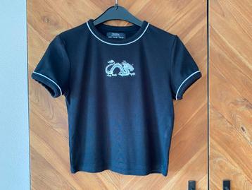 Zgan. Kort Shirtje van Bershka. Maat S beschikbaar voor biedingen
