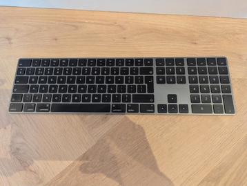 Apple Magic Keyboard Space Grey met numpad beschikbaar voor biedingen