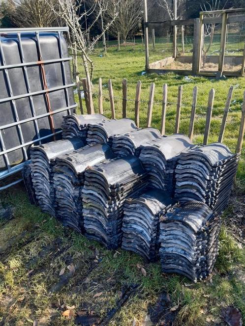 138 Van Oordt Alphen aan den Rijn Dakpannen., Doe-het-zelf en Verbouw, Dakpannen en Dakbedekking, Gebruikt, Dakpannen, Steen of Klei