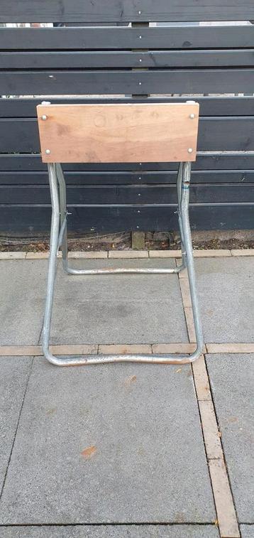 Standaard voor buitenboordmotor.  beschikbaar voor biedingen