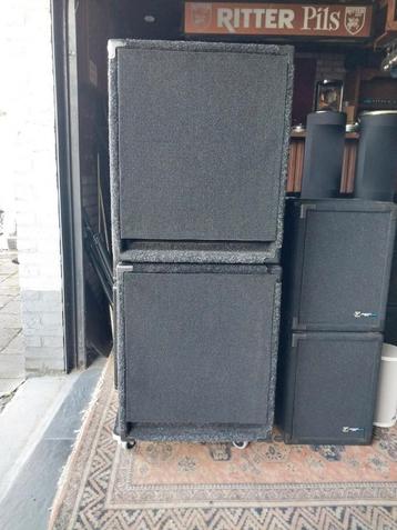 Set 15 inch subs .2x 450 watt. € 75. Set beschikbaar voor biedingen