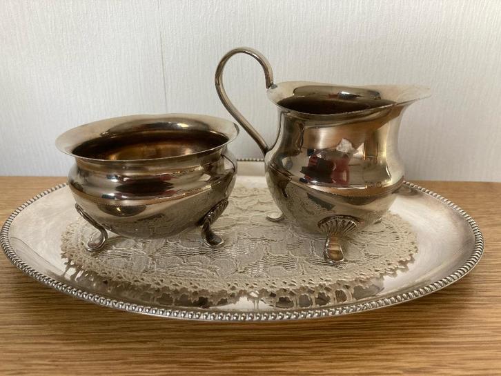 Verzilverd roomstelletje / kanten kleedje Koninklijke Begeer, Antiek en Kunst, Antiek | Goud en Zilver, Ophalen of Verzenden