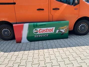 Mooie Castrol lichtbak, Breedte 200cm hoogte 60cm, diepte 10 beschikbaar voor biedingen