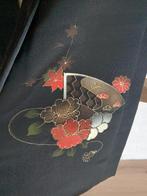 Traditionele Japanse Kimono haori jasje black red matsu, Antiek en Kunst, Antiek | Kleding en Accessoires, Ophalen of Verzenden
