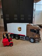 Bruder 03582 Scania Super 560R UPS logistiek vrachtwagen, Ophalen, Zo goed als nieuw