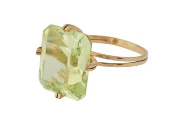 18 karaat Gouden Ring Damesring Groene edelsteen Peridoot beschikbaar voor biedingen