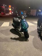Piagio zip, Fietsen en Brommers, Scooters | Piaggio, Ophalen, Zip, Zo goed als nieuw, Benzine