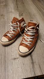 CONVERSE ALLSTARS leer. Nepbont gevoerd. Maat 39. Cognac, Bruin, Ophalen of Verzenden, Converse All Stars, Sneakers of Gympen