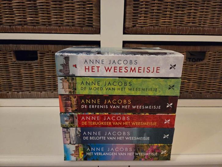 Anne Jacobs - Het weesmeisje, Boeken, Romans, Gelezen, Ophalen of Verzenden